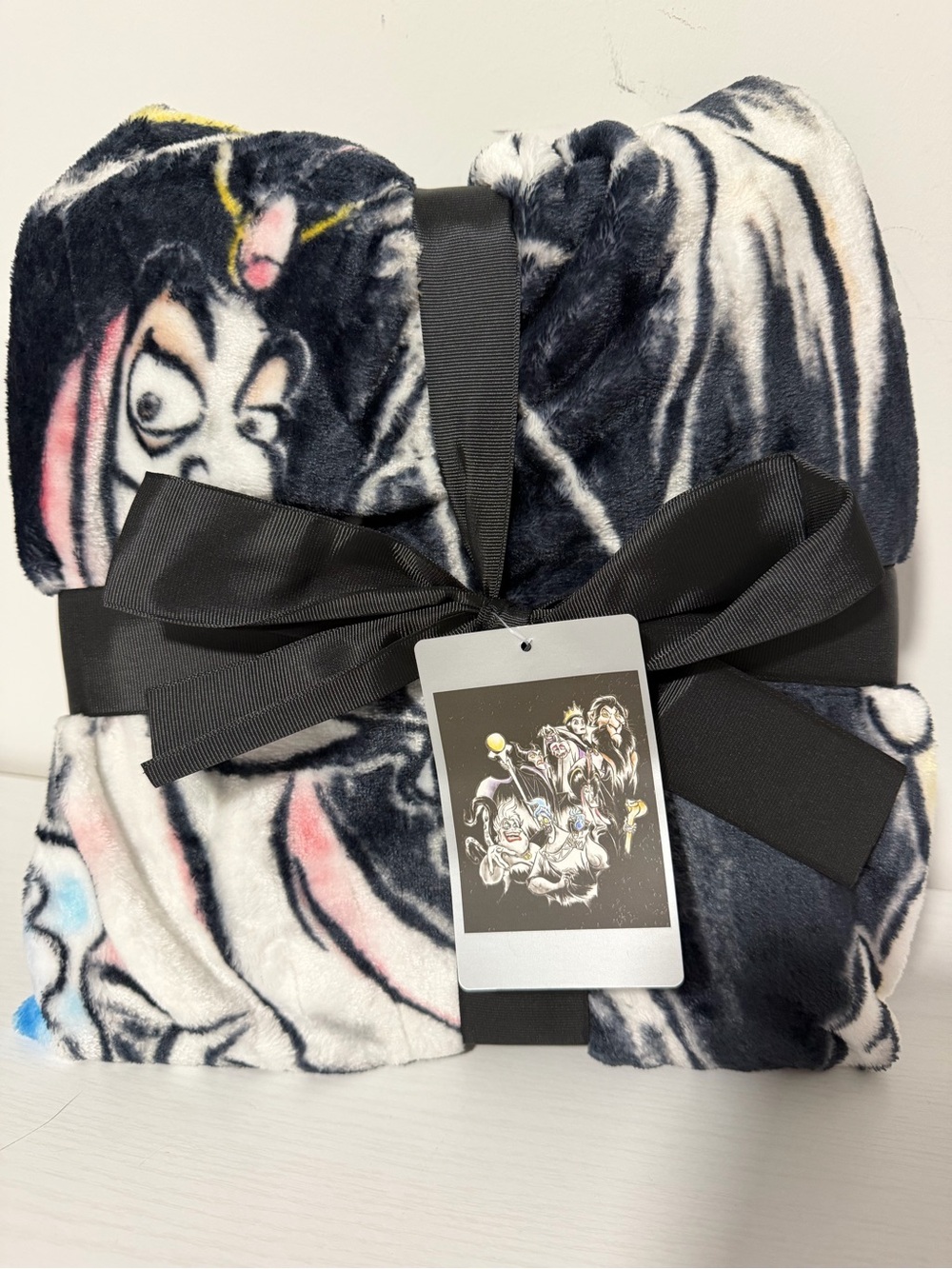 New Disney Parks Villains Throw Blanket 50 x 60 Halloween Ursula hades scar